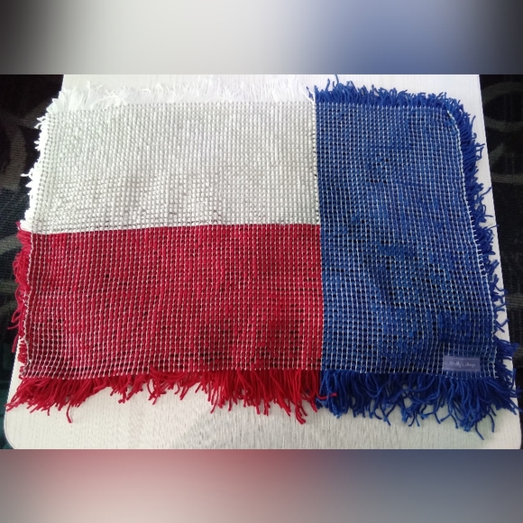 🤍❤️💙 Handmade Texas Flag Inspired Shag Rug 💙❤️🤍 - Picture 3 of 3